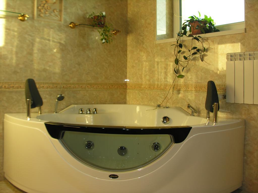 Triumph Astana Hostel 阿斯坦纳 外观 照片